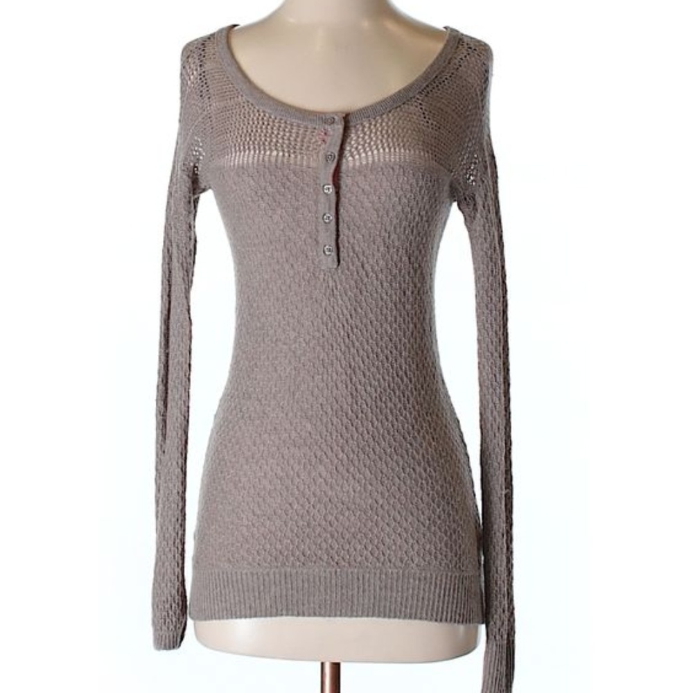 American Eagle Outfitters Sweater